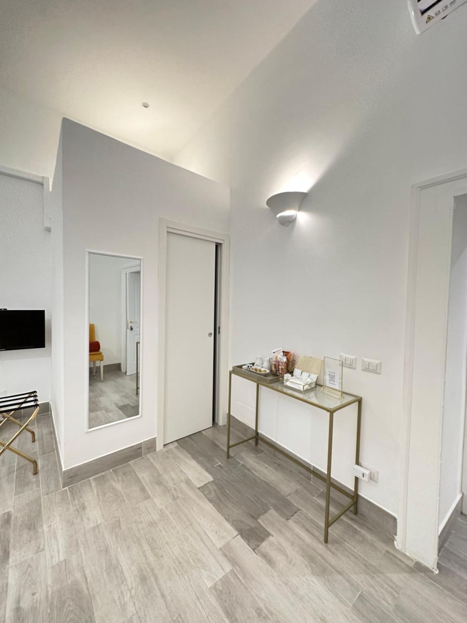 Maison M Napoli Boutique Rooms エクステリア 写真