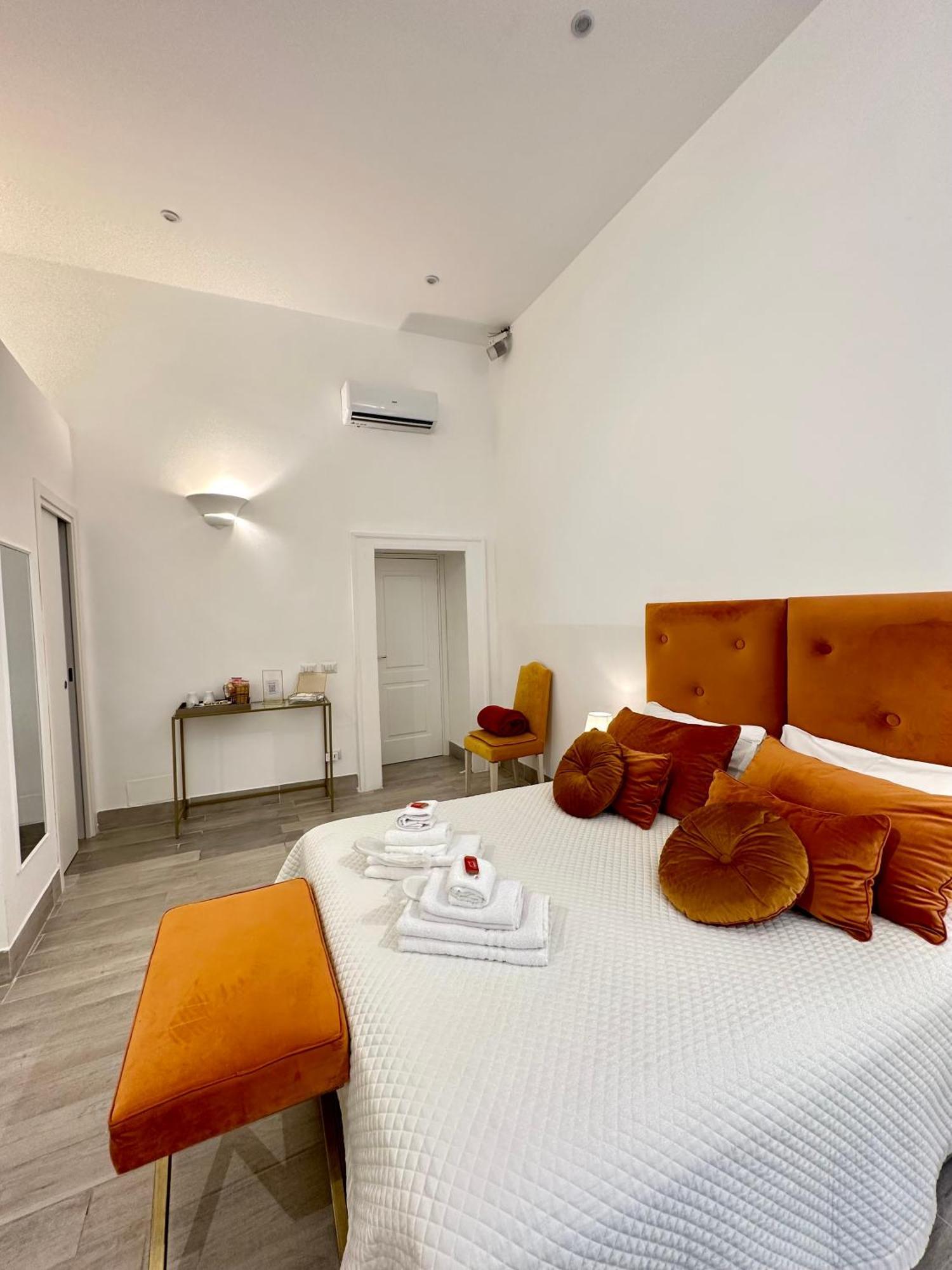 Maison M Napoli Boutique Rooms エクステリア 写真